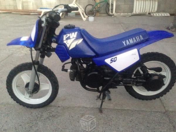 En venta. motocicleta yamaha 50 -13