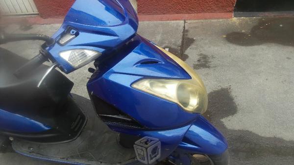 Motoneta azul 150cc -06