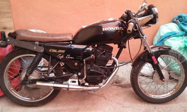 Motocicleta honda -00