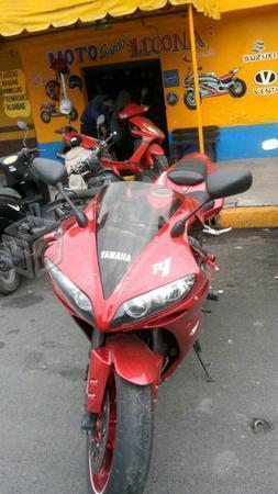 Yamaha r1 al 100 -04