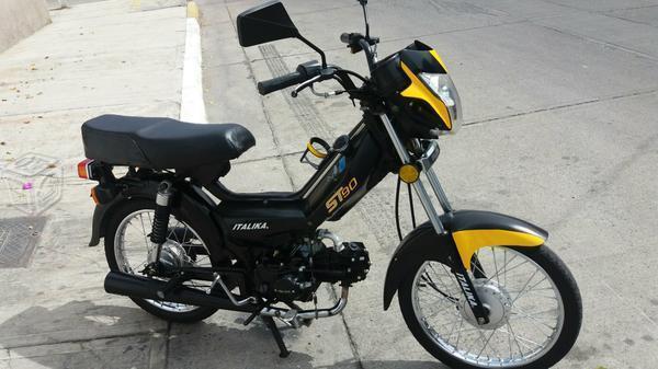 Motocicleta estandar -12