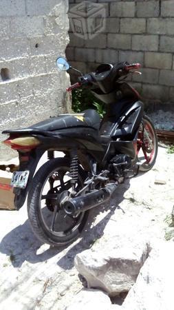 Vendo moto italika -12