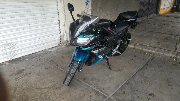 V o C impecable yamaha r 15 edicion especial -16