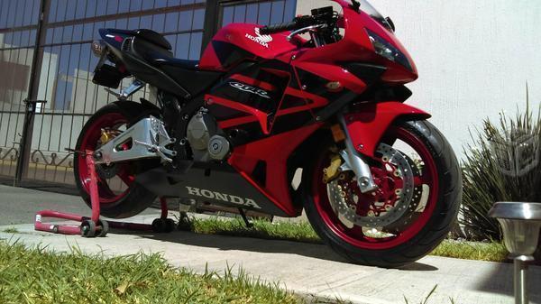 Honda CBR 600 impecable -04