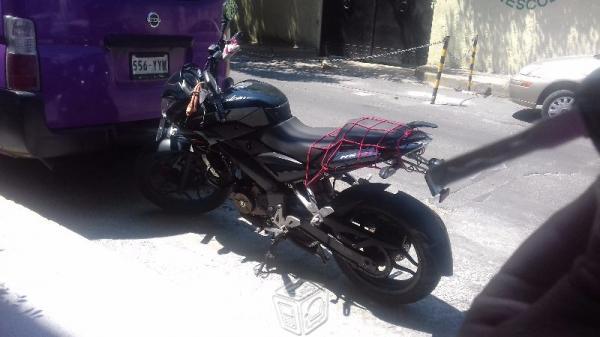 Bajaj Pulsar 200ns blak T/ pagado V/C -16