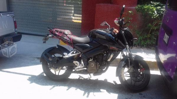 Bajaj Pulsar 200ns blak T/ pagado V/C -16