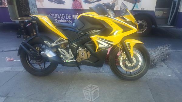 Pulsar RS 200 excelente moto