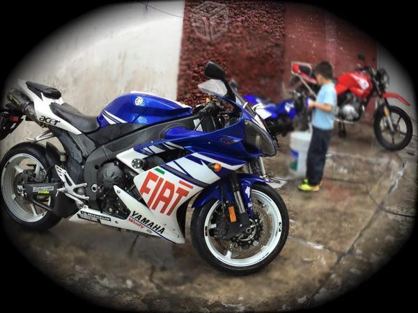 Yamaha R1 excelente Motocicleta -08