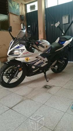 Yamaha R15 -14