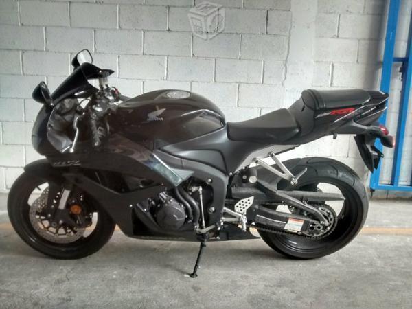 Honda Cbr 600RR -09