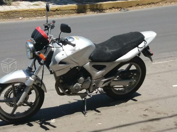 Bonita moto -05
