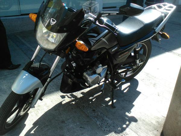 Moto color negra -14