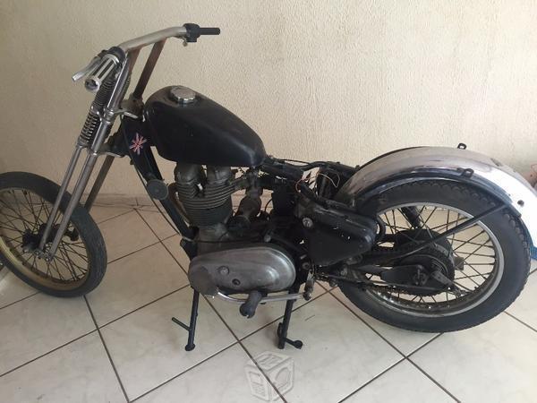 Royal enfield Chopperizada profesinalmente -92