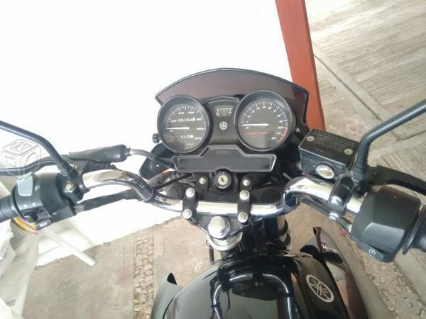 Moto Yamaha YBR125 muy poco uso -14