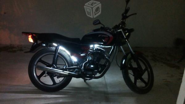 Moto italika 125 -12