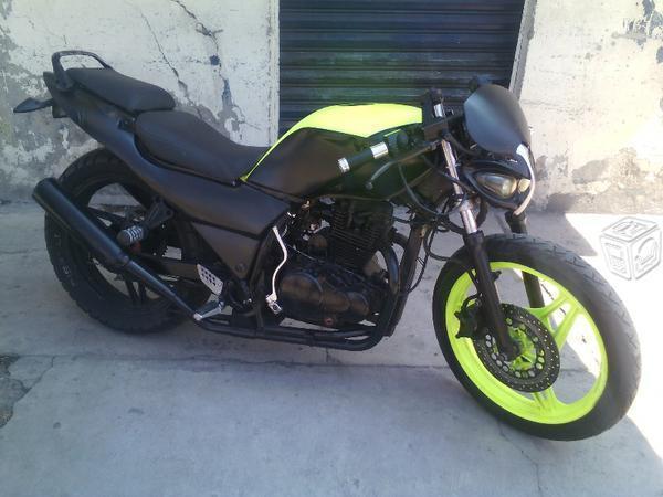 Motocicleta italika rt 200 -09