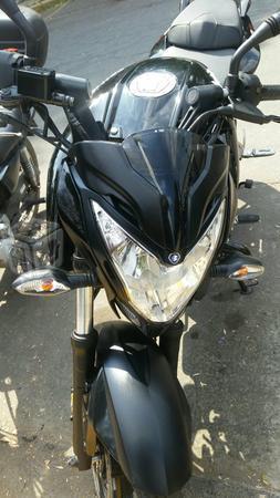 Pulsar ns200 negra