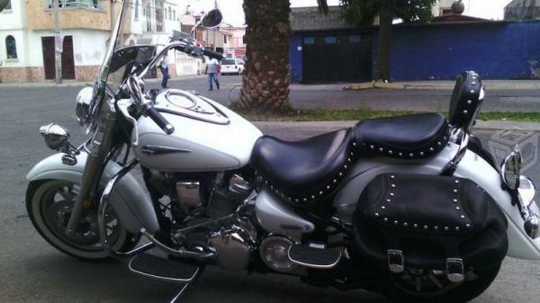 bonita yamaha road star 1700cc -06