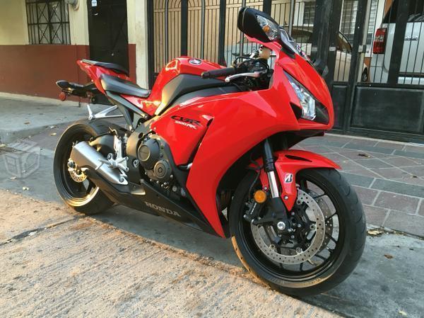 Honda CBR 1000RR -13