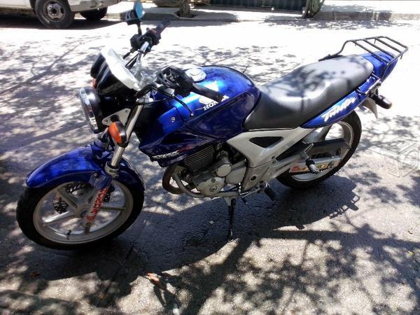 Honda twister 250cc impecable jalando al 100 -02