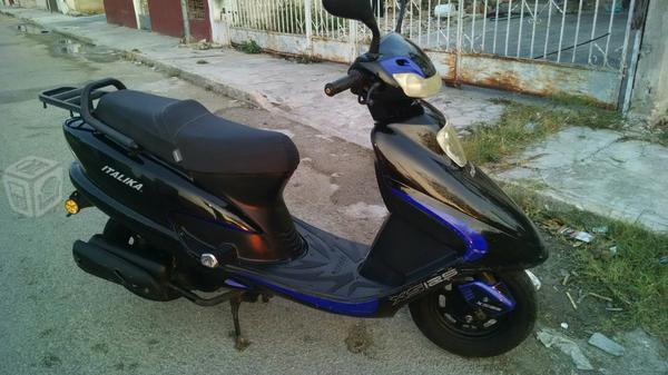 Moto italika Ds 125