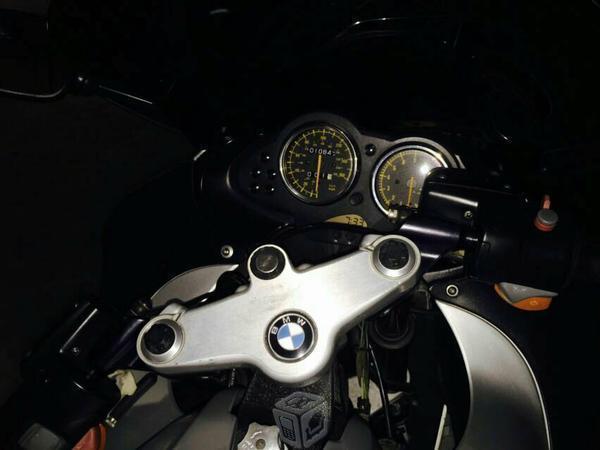 En Motocicleta tipo Sport Nacional BMW -02