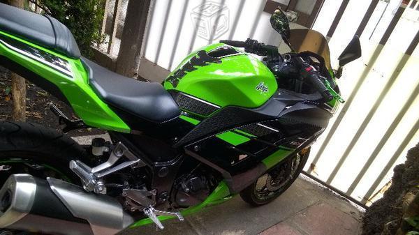 motocicleta ninja 300 -13