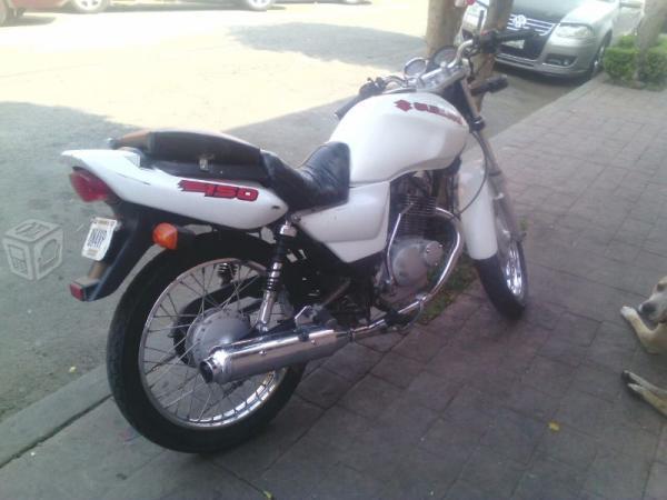 Ofrezco motocicleta suzuki mod. -08