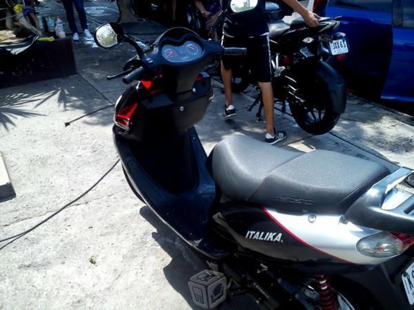 Moto italika ds150 -14