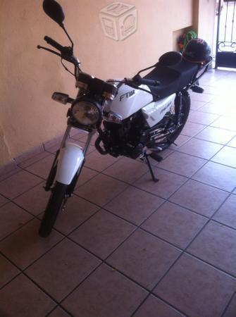 Moto nuevecita 150 -15