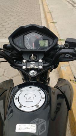 Vendo Honda Invicta 150cc -13