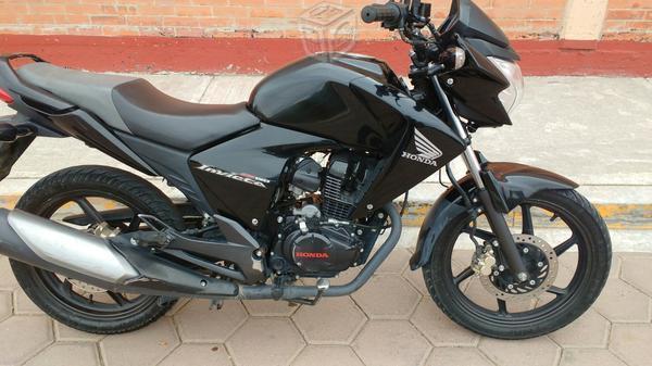 Vendo Honda Invicta 150cc -13