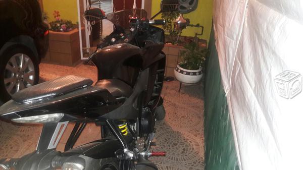 Exelente yamahaR15 -13