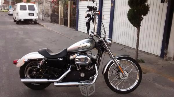 Harley Davidson Sportster Custom 883 -09