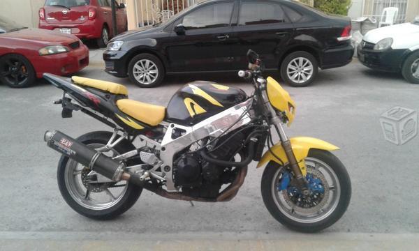 Exelente moto