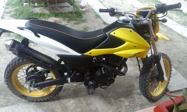 Motocicleta croos dm 150 italika -14