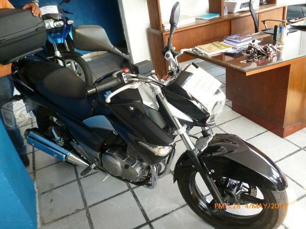 Suzuki inazuma 250 cc modelo -13