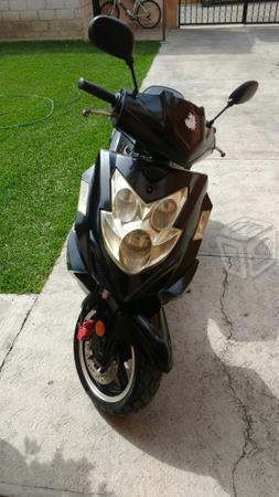 Vento tritón 150cc -11