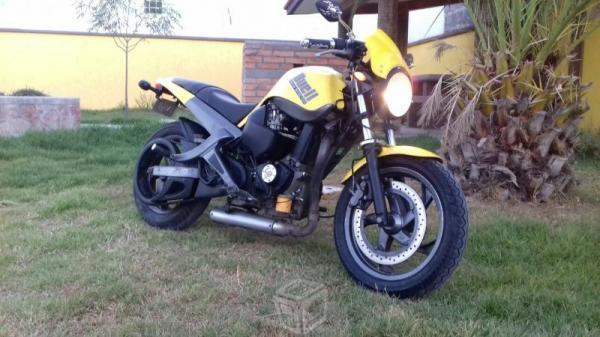 exelente moto -01