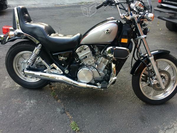 Kawasaki Vulcan 750 -05