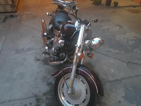 Vendo bonita moto v-thunder -06