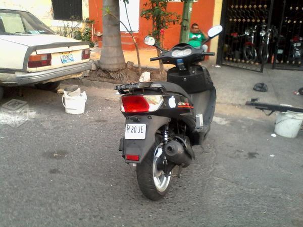 Aprovecha moto con sonido