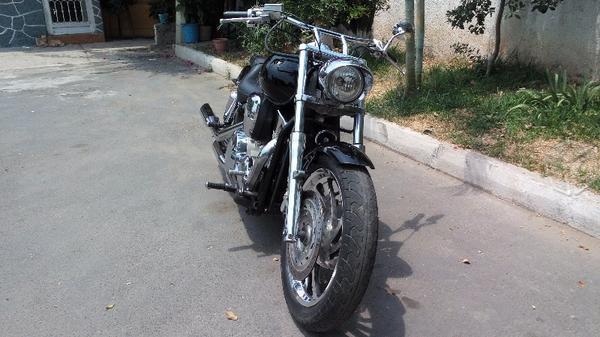 Honda vtx 1300 custom -04