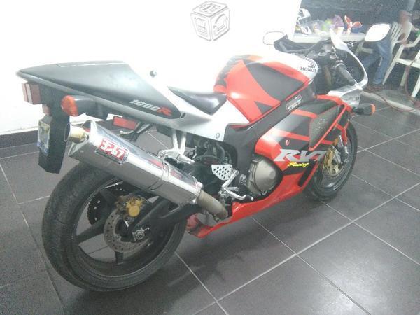 Moto Honda VTR 1000R SP2 RC51 -03