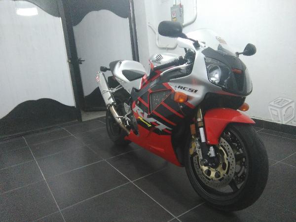 Moto Honda VTR 1000R SP2 RC51 -03