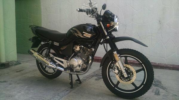 YBR G impecable, t/p -15