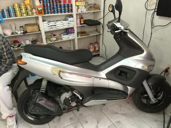 Motoneta Gilera vxr200 -06