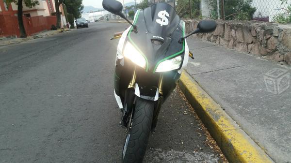 Honda 600 rr tratamos -06