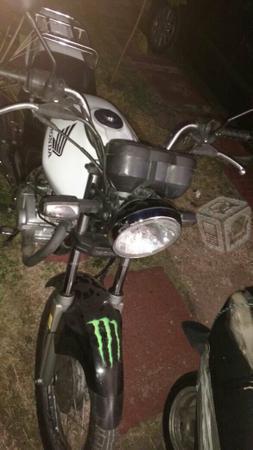 Vendo moto honda cargo -12