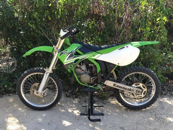 KAWASAKI KX 125cc MOTOCROSS 2 TIEMPOS -02